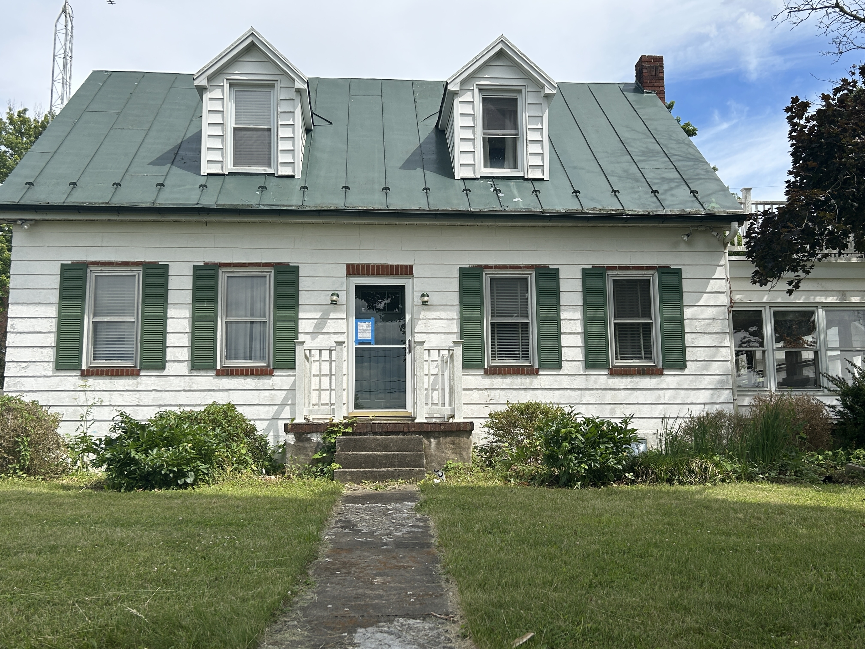 Property main image
